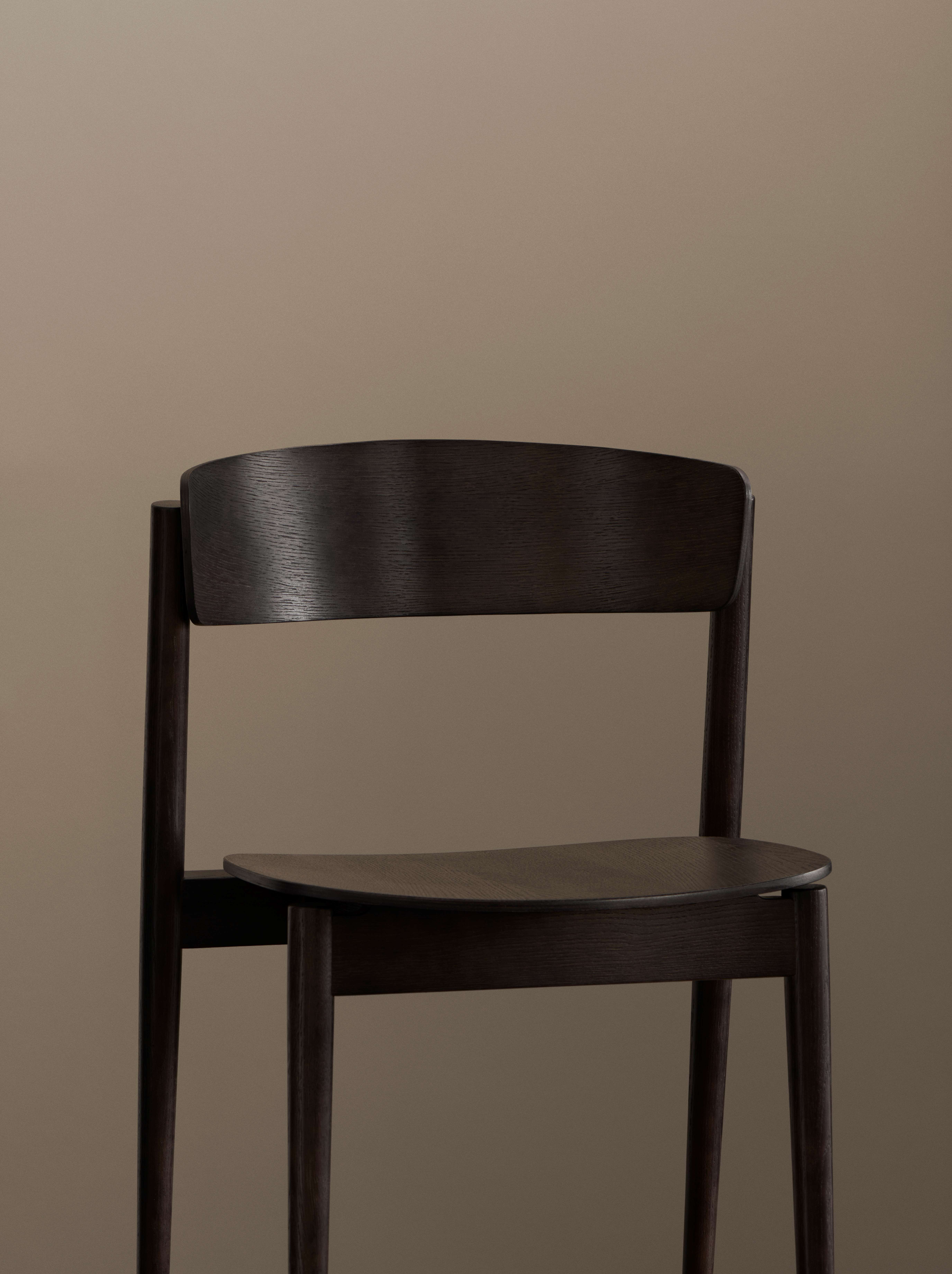 Kvik C02 Dining chair Dark oak