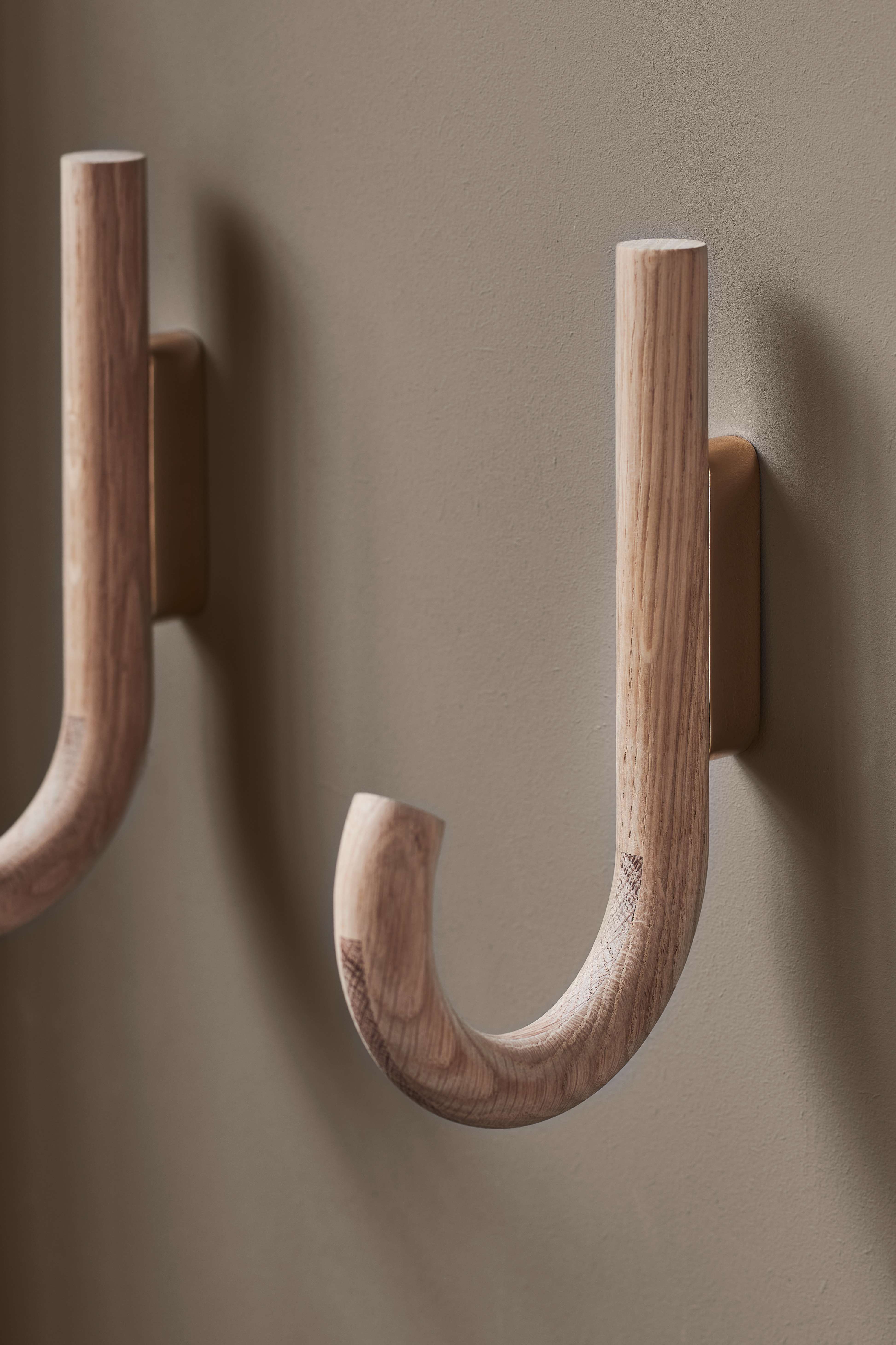 Hook hook Oak/Brass